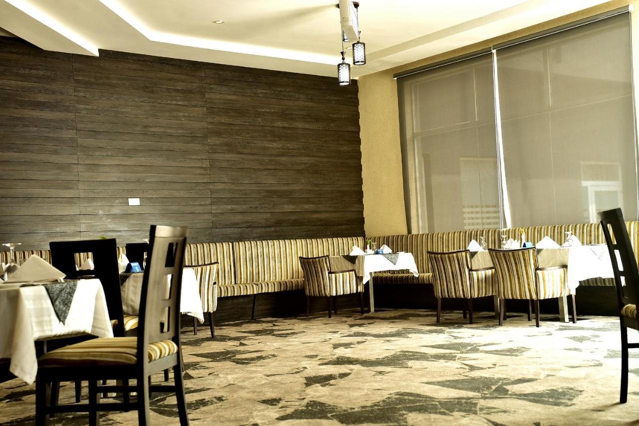 Golden Tulip Ibadan Hotell Exteriör bild