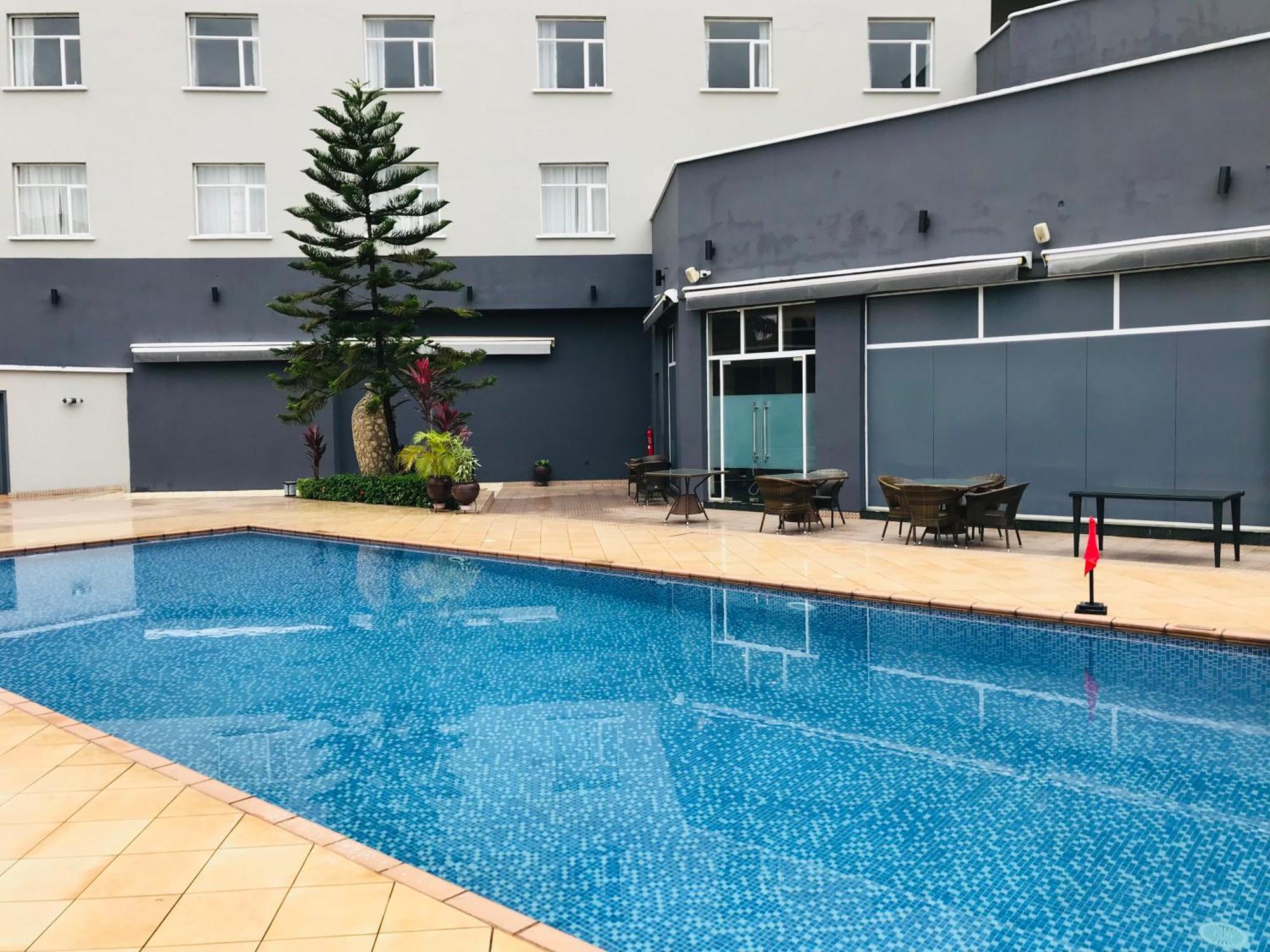 Golden Tulip Ibadan Hotell Exteriör bild