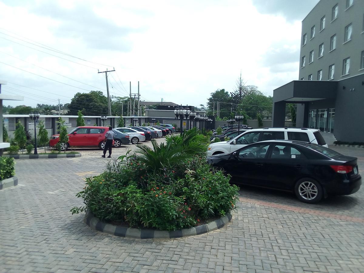 Golden Tulip Ibadan Hotell Exteriör bild