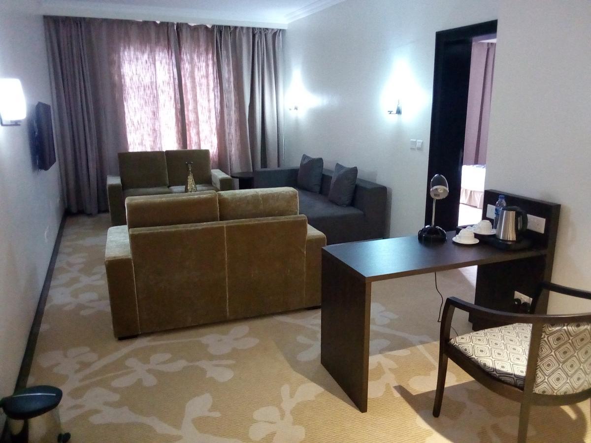 Golden Tulip Ibadan Hotell Exteriör bild